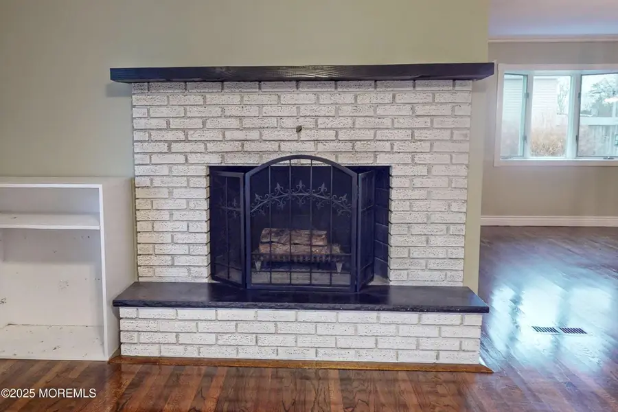 225 Essex Drive, Brick, NJ 08723 - Image #3