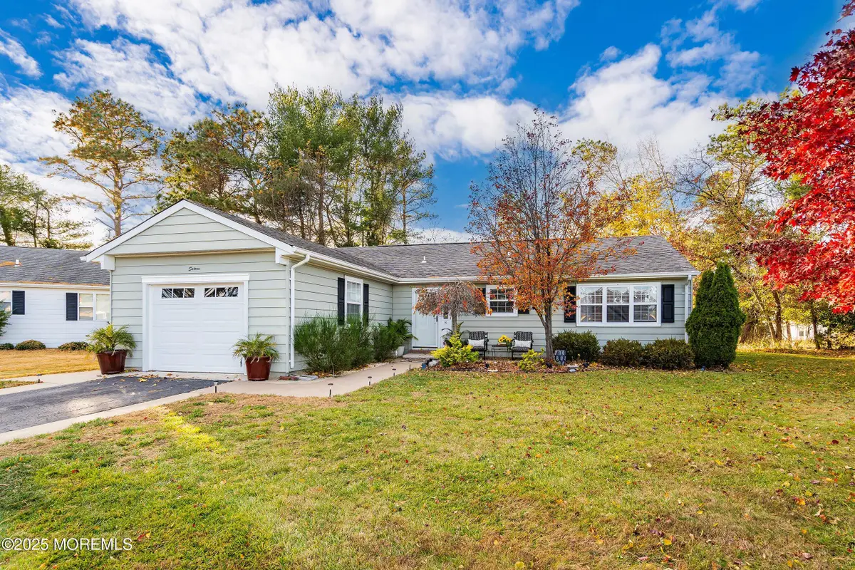 16 Zapata Court, Toms River, NJ 08757 - Image #1