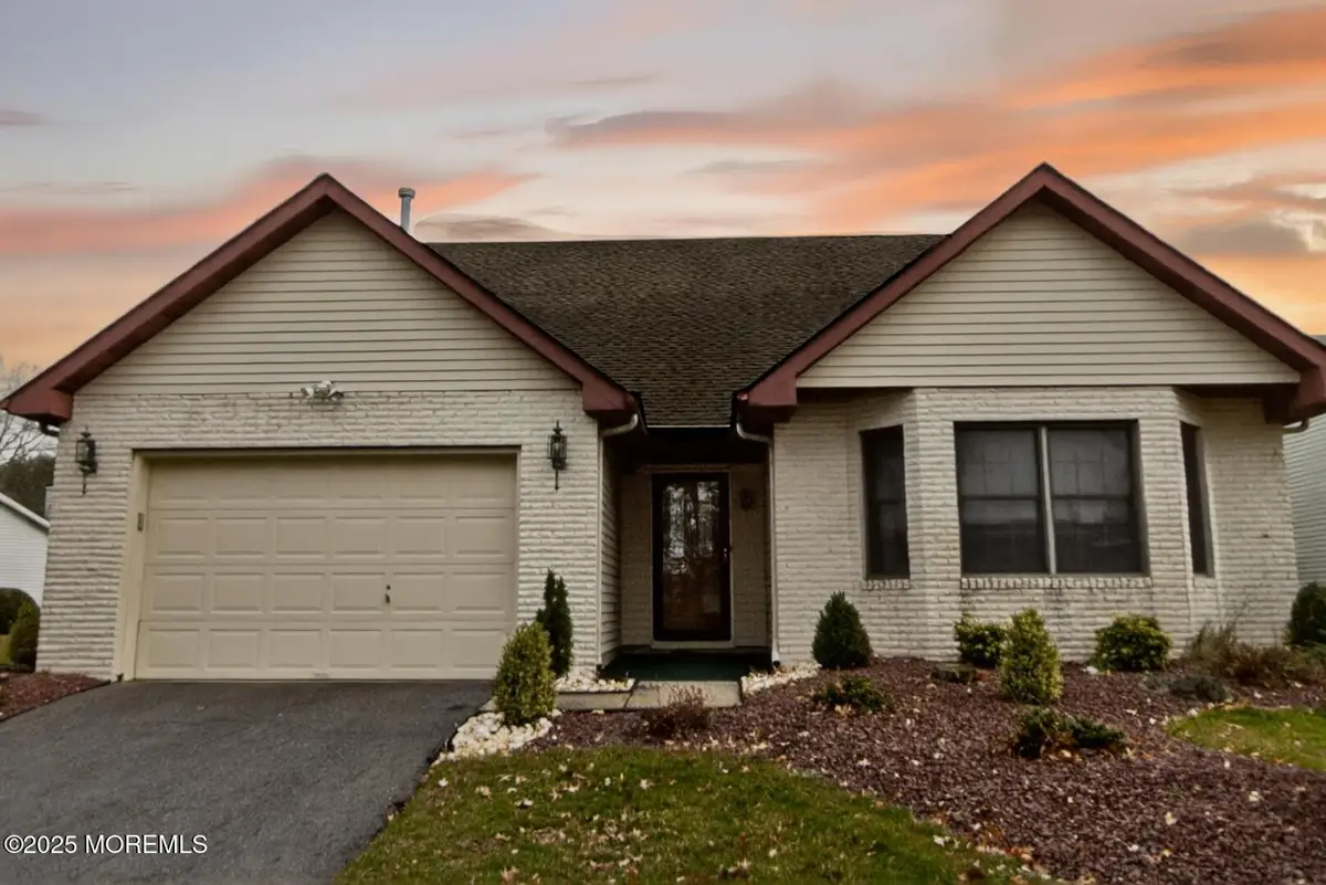 48 Coventry Terrace, Marlboro, NJ 07746 - Image #1