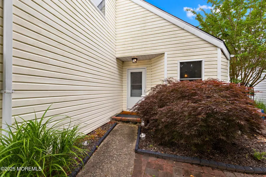 107 Deerfield Drive, Manahawkin, NJ 08050 - Image #3