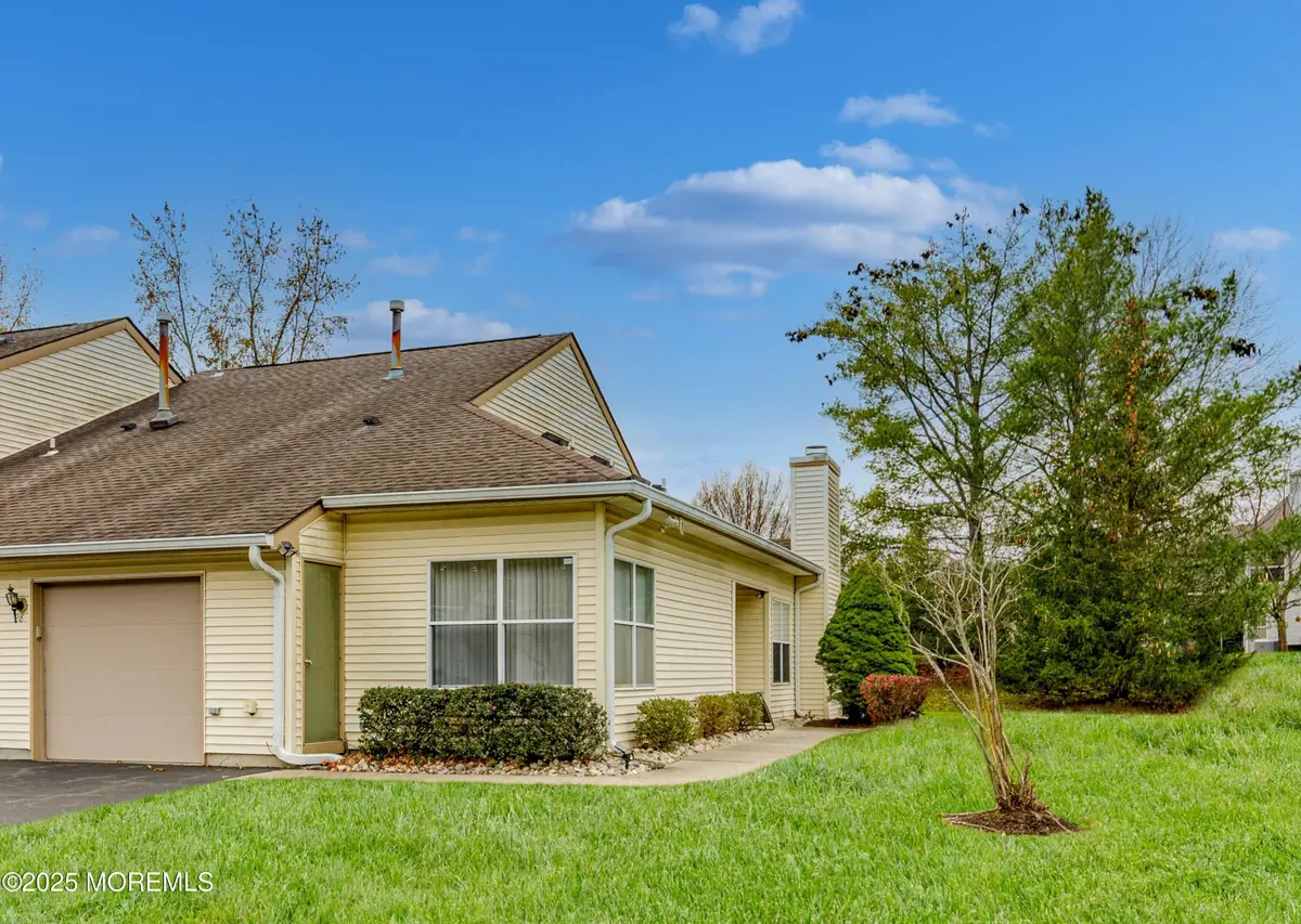 28 Aspen Avenue, Englishtown, NJ 07726 - Image #1