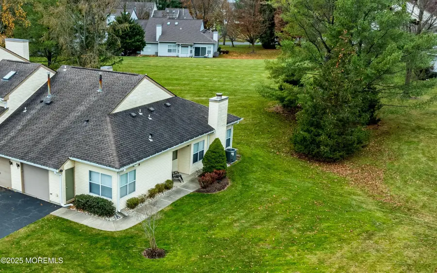 28 Aspen Avenue, Englishtown, NJ 07726 - Image #2