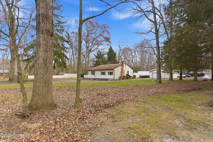 342 Colts Neck Road, Farmingdale, NJ 07727 - Image #2