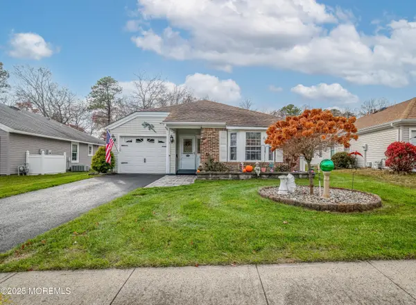 13 Sequoia Court, Barnegat, NJ 08005