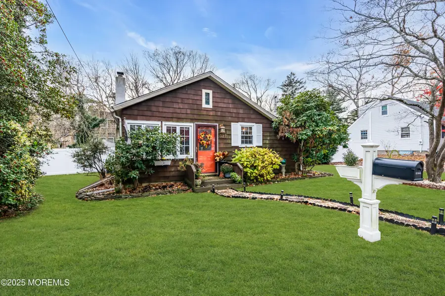 327 Iroquois Drive, Brick, NJ 08724 - Image #3
