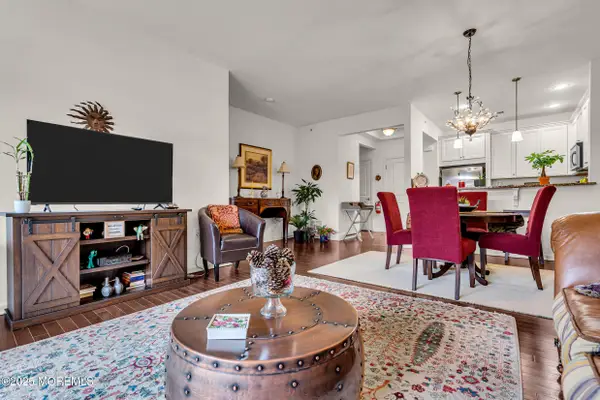 735 Amy Court, Lakewood, NJ 08701