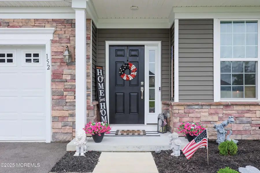 152 Edenton Drive, Barnegat, NJ 08005 - Image #2