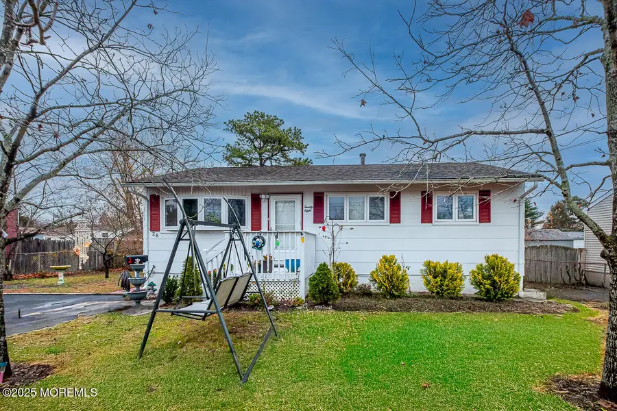 28 Baylor Street, Toms River, NJ 08757 - Image #3