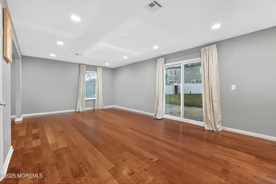 18 Baxter Road, Edison, NJ 08817 - Image #3