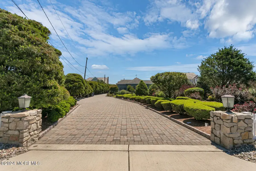 366 Highway 35, Mantoloking, NJ 08738 - Image #2