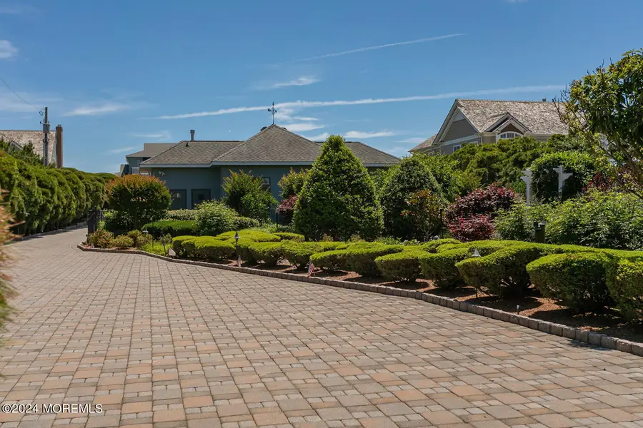 366 Highway 35, Mantoloking, NJ 08738 - Image #3