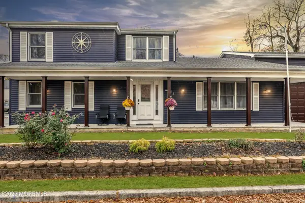 28 Duchess Avenue, Middletown, NJ 07748