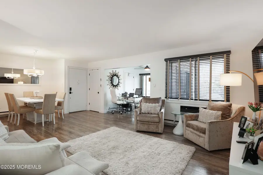 126 Manchester Court, Red Bank, NJ 07701 - Image #3