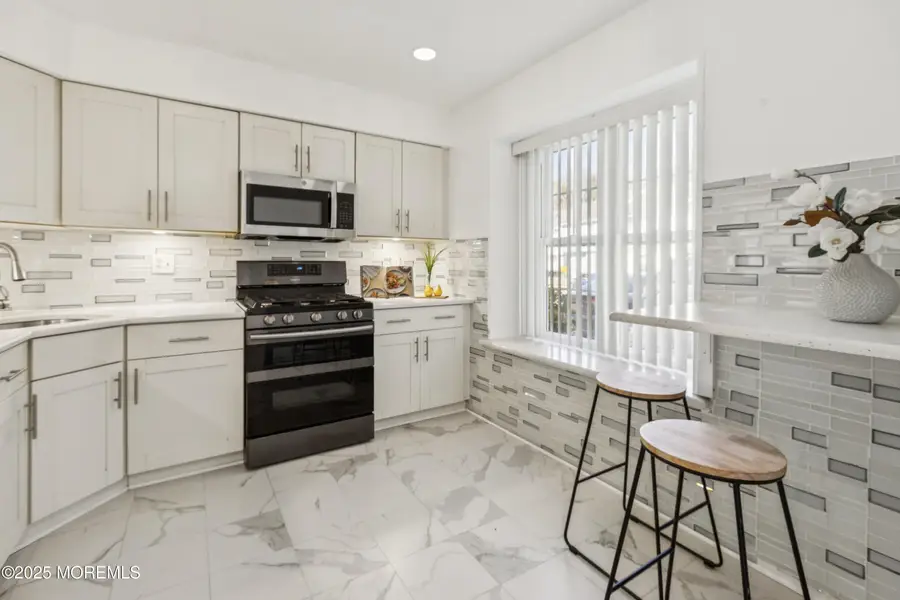 117 Joan Court, Jackson, NJ 08527 - Image #3