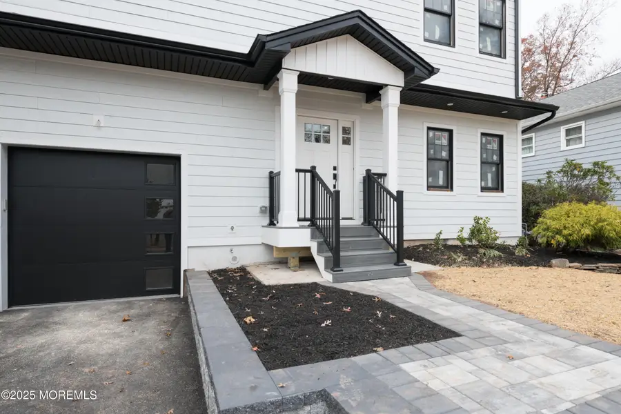 21 Heathcote Avenue, Edison, NJ 08817 - Image #3