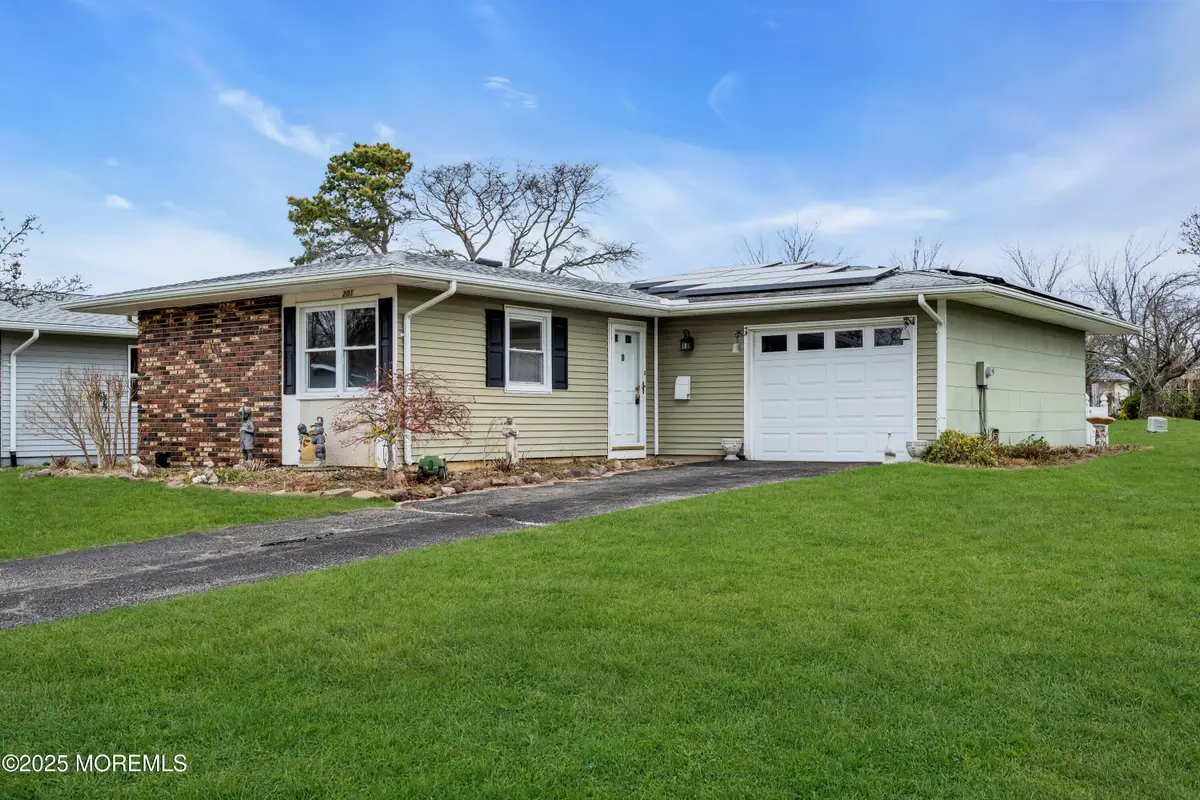 201 Blake Circle, Brick, NJ 08724 - Image #1