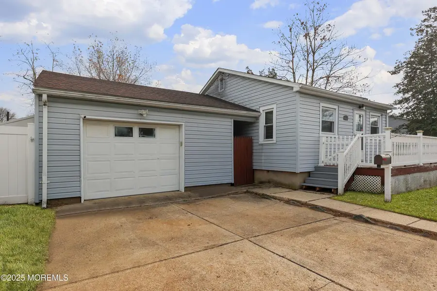 22 Carter Avenue, North Middletown, NJ 07748 - Image #2