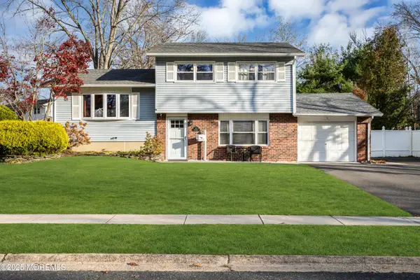 35 Villanova Drive, Jackson, NJ 08527