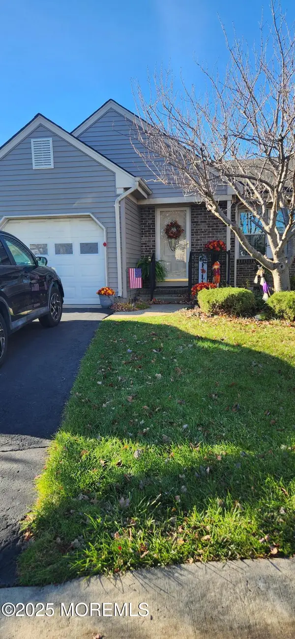 10B Molly Pitcher Court, Monroe, NJ 08831