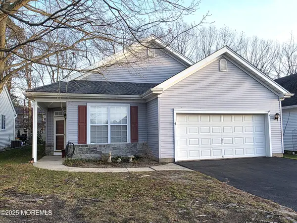 91 Robin Lane, Barnegat, NJ 08005