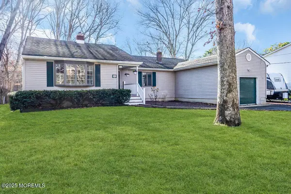 390 Frank Applegate Road, Jackson, NJ 08527