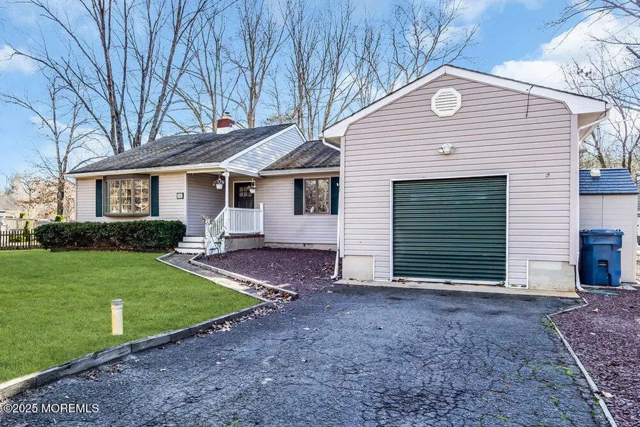390 Frank Applegate Road, Jackson, NJ 08527 - Image #3