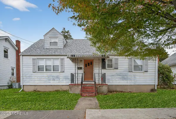 217 4th Street, Florence, NJ 08518