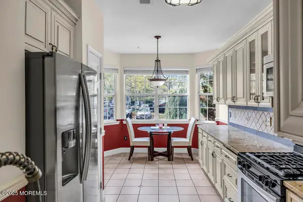 408 Blossom Circle, Dayton, NJ 08810