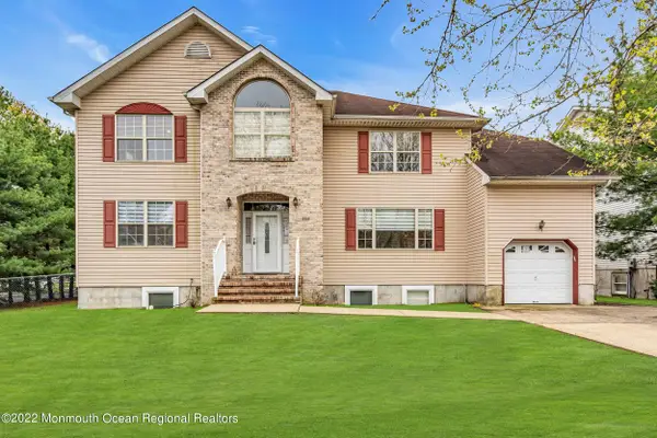 606 Kennedy Boulevard, Lakewood, NJ 08701