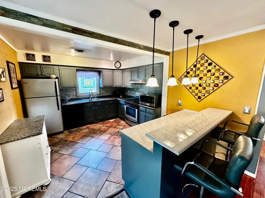 29 Sherwood Lane, Toms River, NJ 08757 - Image #2