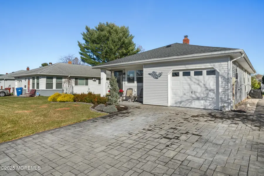27 Montserrat Street, Toms River, NJ 08757 - Image #2