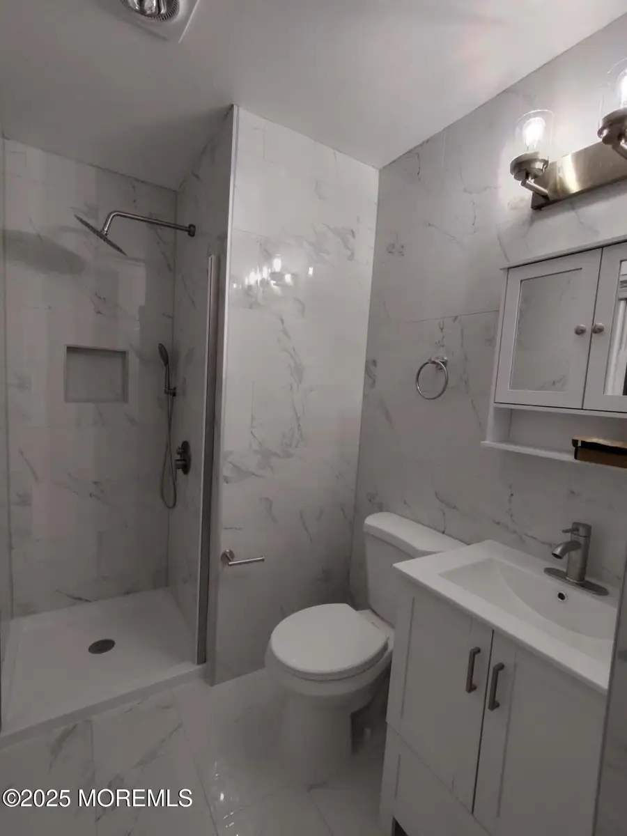 19 Plymouth Drive, Toms River, NJ 08757 - Image #2