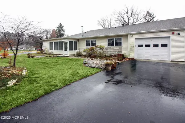 17 Dixie Lane #A, Jackson, NJ 08527