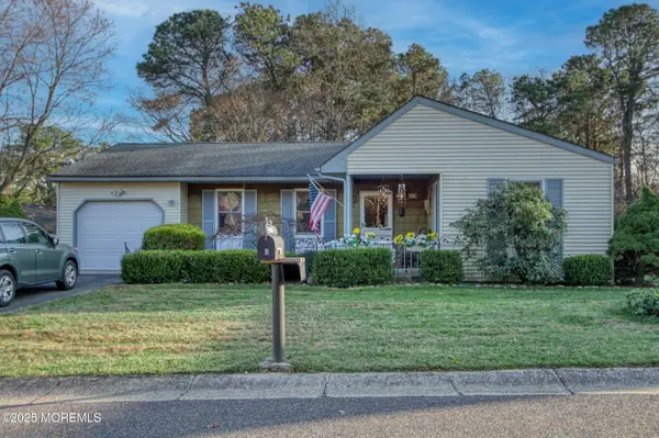 9 Greenleaf Street, Whiting, NJ 08759