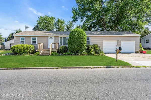 9 Frederick Drive, Bayville, NJ 08721