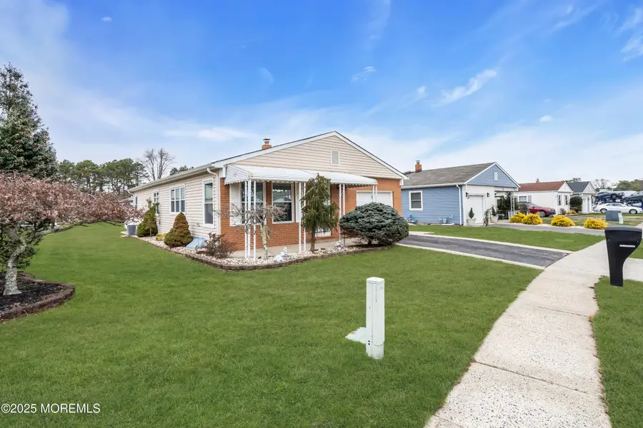 8 Merrilee Lane, Toms River, NJ 08757 - Image #2