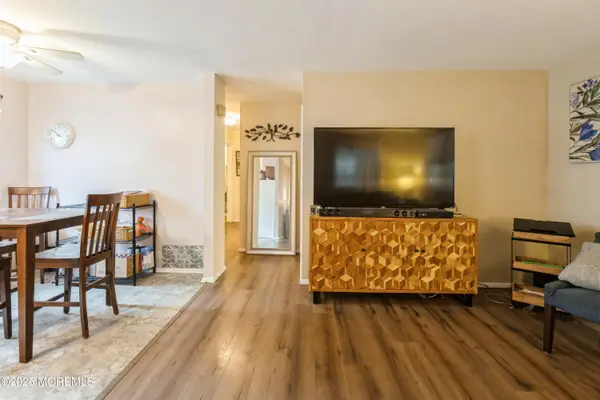 6 Pembroke Lane #C, Whiting, NJ 08759