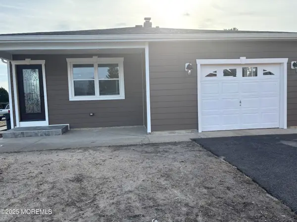 12 Tortola Street, Toms River, NJ 08757