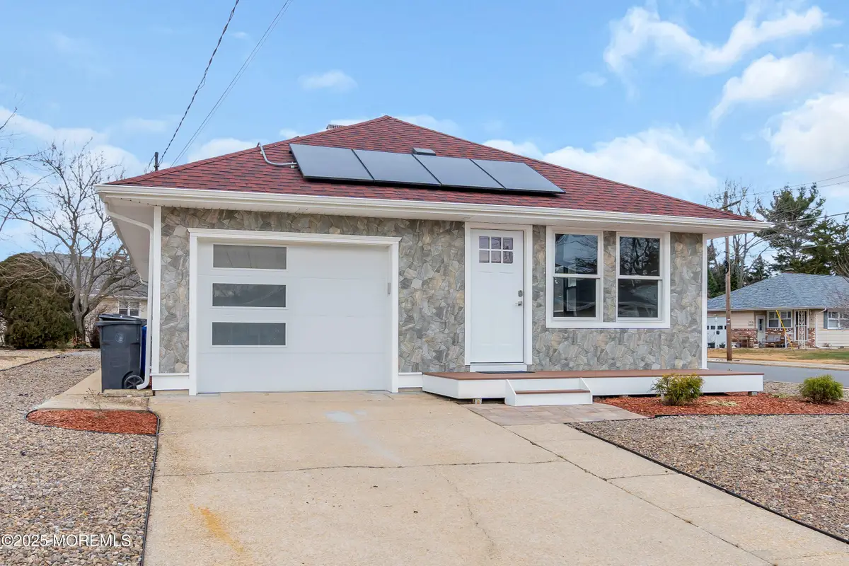 1738 Yorktowne Boulevard, Toms River, NJ 08753 - Image #1