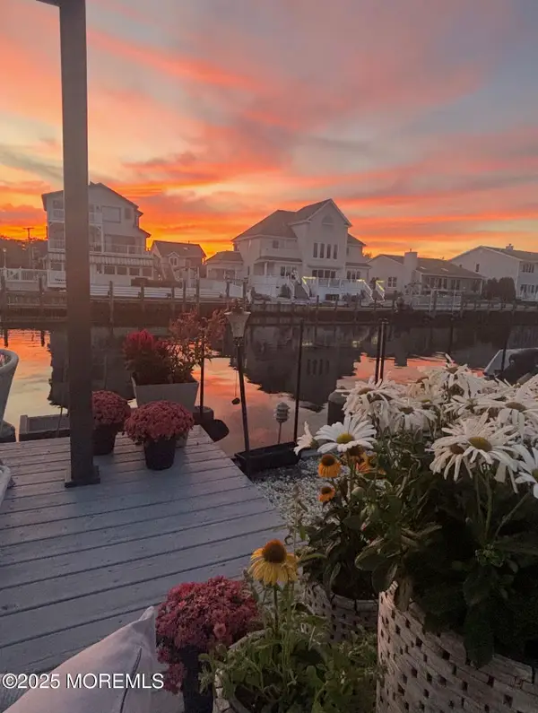 703 Chesapeake Drive, Forked River, NJ 08731