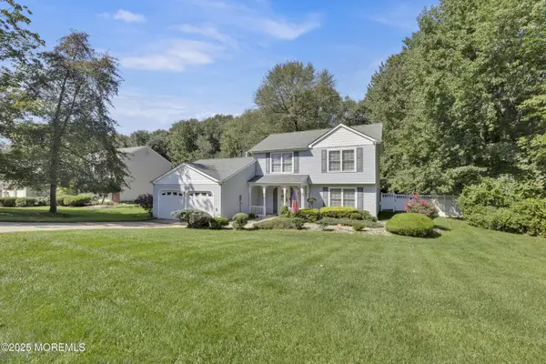 10 Old Bridge Plaza, Old Bridge, NJ 08857