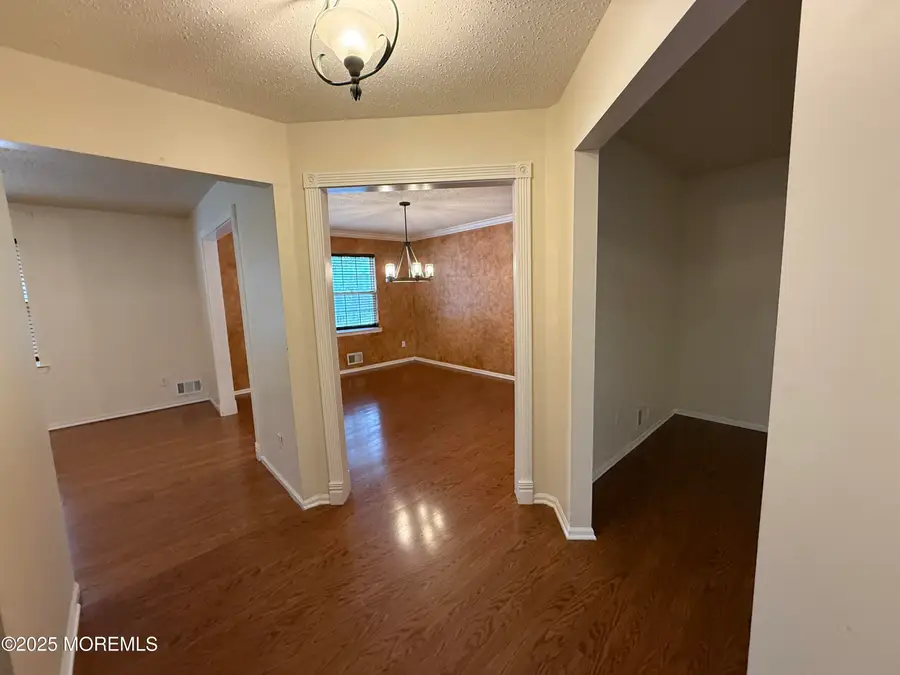 27 Barn Swallow Boulevard, Marlboro, NJ 07746 - Image #3