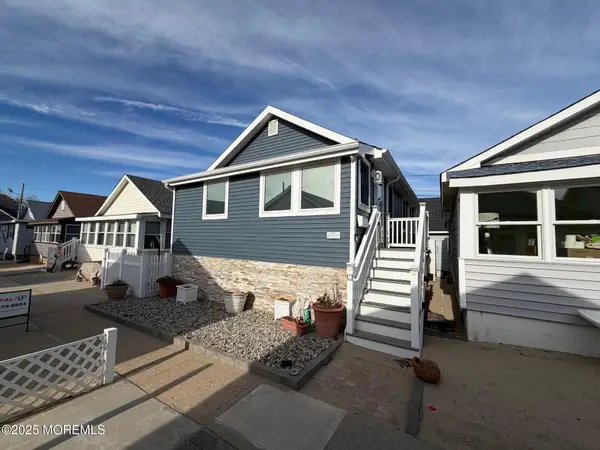 7 Brunswick Place, Point Pleasant Beach, NJ 08742