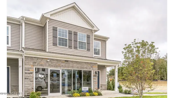 69 Penny Lane, Neptune Township, NJ 07753