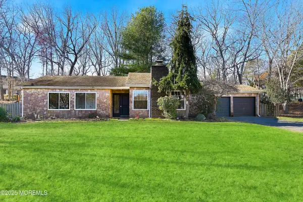 5 Friar Court, Jackson, NJ 08527