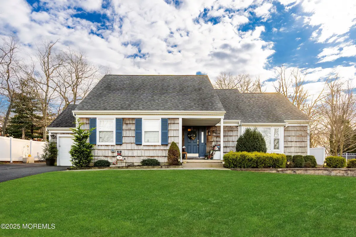 323 Suburban Drive, Toms River, NJ 08753 - Image #1