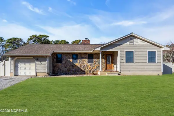 127 Mello Lane, Toms River, NJ 08753