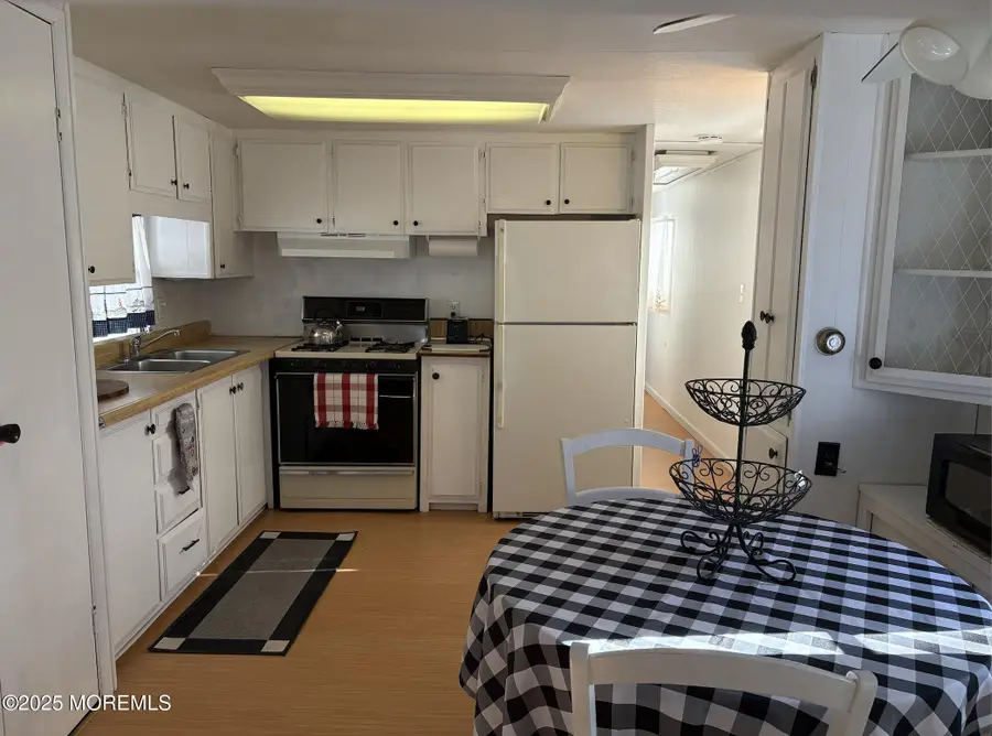 10 Helen Avenue, Jackson, NJ 08527 - Image #3