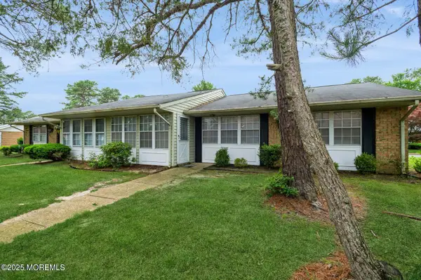 598 Cambridge Circle, Manchester, NJ 08759