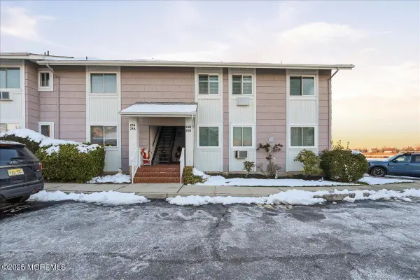 50 Valentine Street #25B, Monmouth Beach, NJ 07750